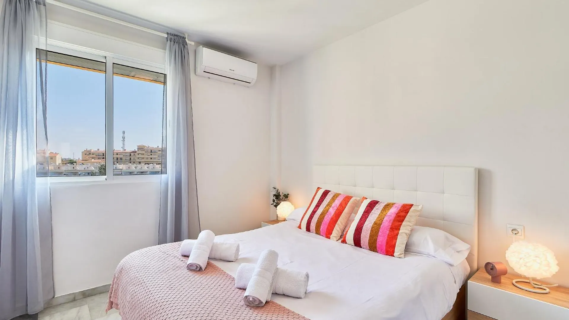 Holiday home Villa By The Beach. Pool, Priv Parking And Golf Torre de Benagalbon