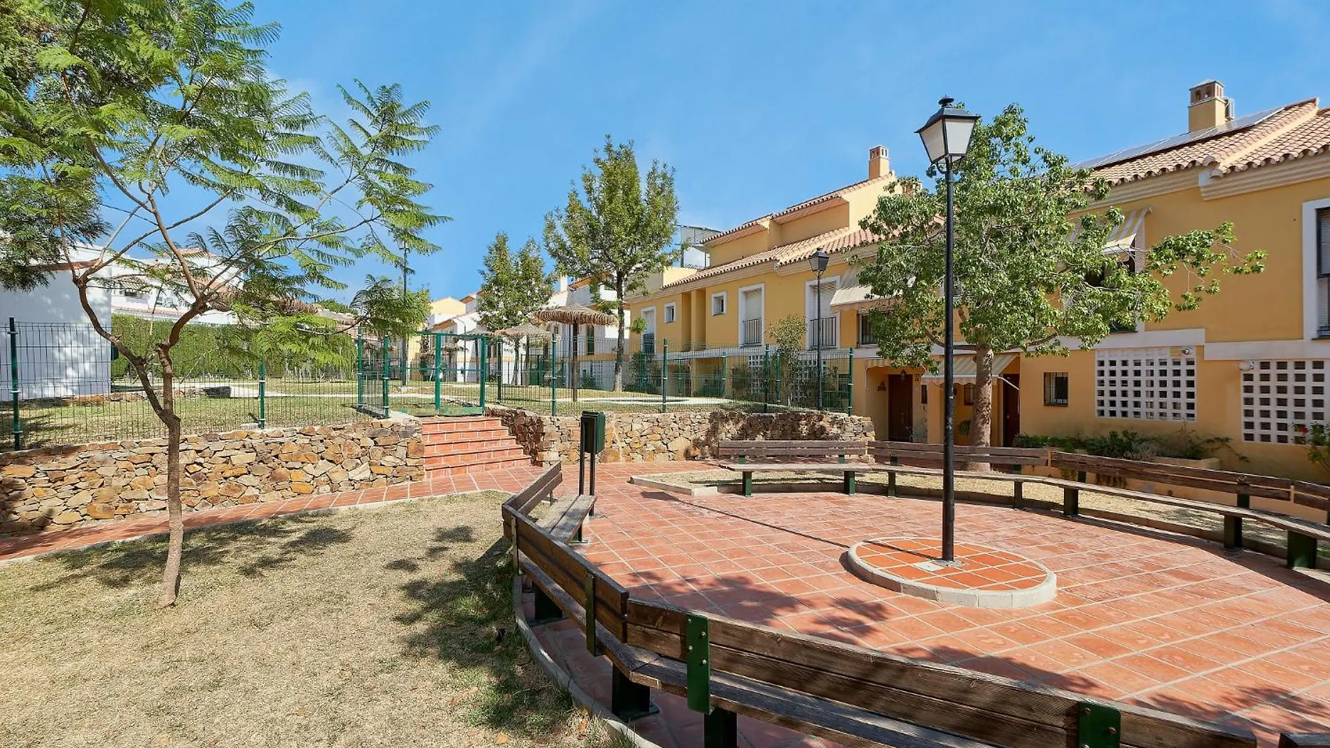 Villa By The Beach. Pool, Priv Parking And Golf Torre de Benagalbon
