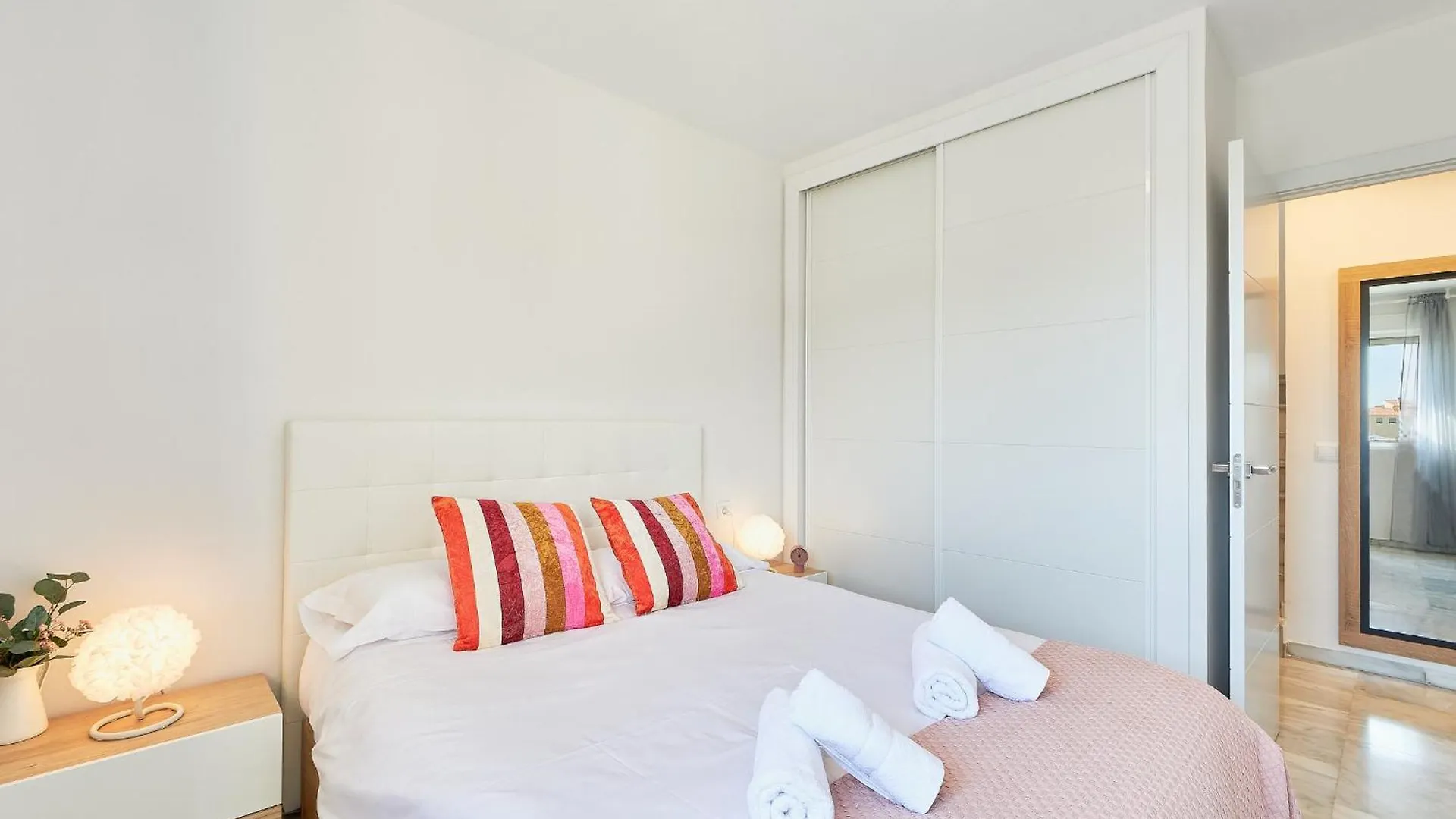 Holiday home Villa By The Beach. Pool, Priv Parking And Golf Torre de Benagalbon